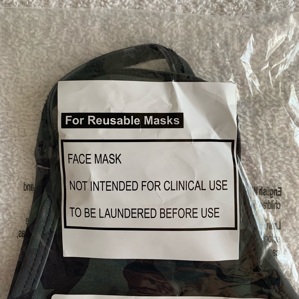 Fabletics Adult Face Mask - Picture 3 of 9